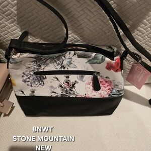 Stone Mountain Accessories Floral Crossbody Bag - Black and White